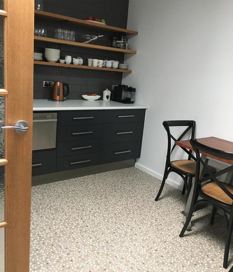 99 Hill Street Apartments - Kalgoorlie Accommodation 15