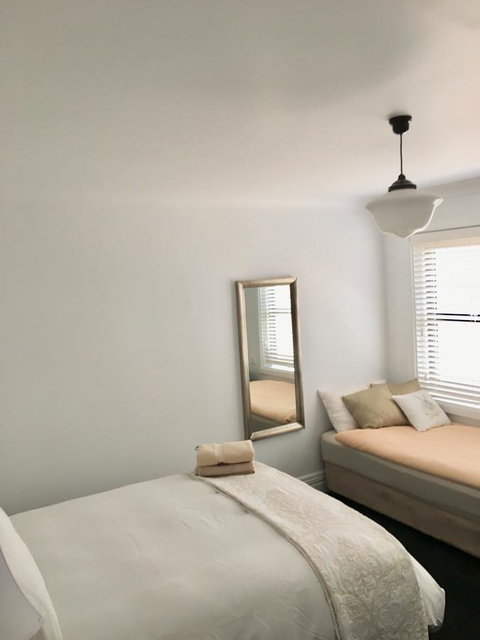 99 Hill Street Apartments - Kalgoorlie Accommodation 6