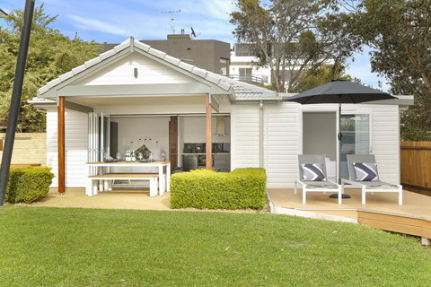 The Beach House North Wollongong - Kalgoorlie Accommodation 0