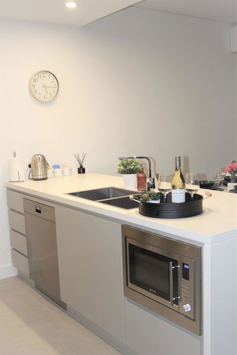 Stunning Views Sydney Olympic Park - Kalgoorlie Accommodation 9