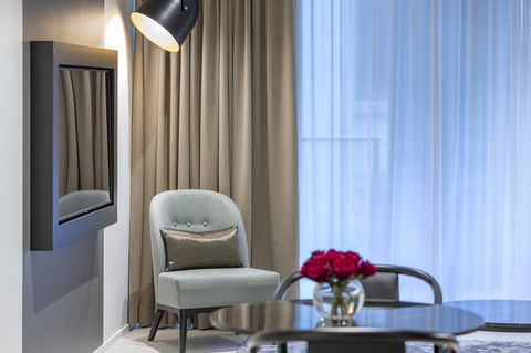 SKYE Suites Sydney - Kalgoorlie Accommodation 11