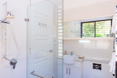 By The Beach B&B Self Contained Apartments - Kalgoorlie Accommodation 10