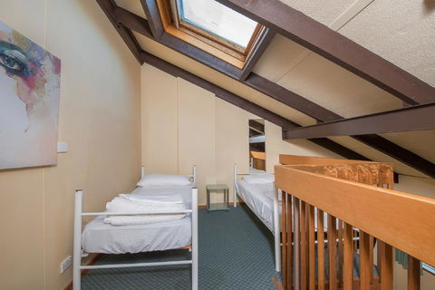 Alpine Gables - Kalgoorlie Accommodation 28