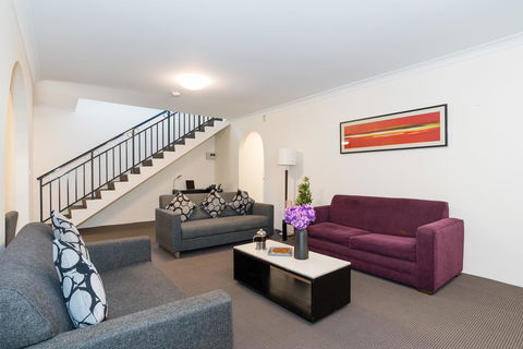 Eastwood Furnished Apartments - Kalgoorlie Accommodation 3