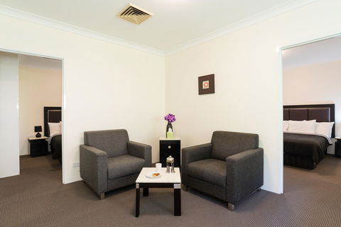 Eastwood Furnished Apartments - Kalgoorlie Accommodation 4