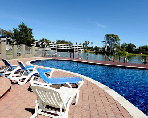 Yarrawonga Waterfront Apartments - Kalgoorlie Accommodation 10