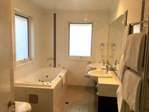 Encore Apartments - Kalgoorlie Accommodation 3