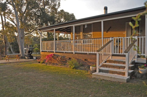 Bush & Bay Cottage - Kalgoorlie Accommodation 17