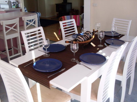 Bush & Bay Cottage - Kalgoorlie Accommodation 12