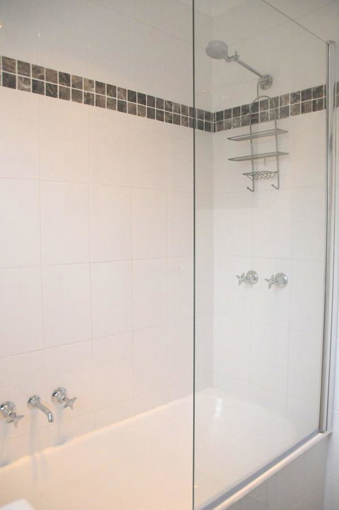 Bush & Bay Cottage - Kalgoorlie Accommodation 22