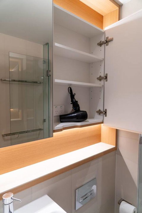 Two Bedroom Darling Harbour Apt Chinatown CBD UTS - Kalgoorlie Accommodation 31