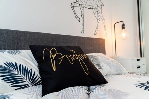 Two Bedroom Darling Harbour Apt Chinatown CBD UTS - Kalgoorlie Accommodation 42