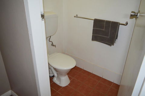 Brolga Hotel Motel - Coleambally - Kalgoorlie Accommodation 4