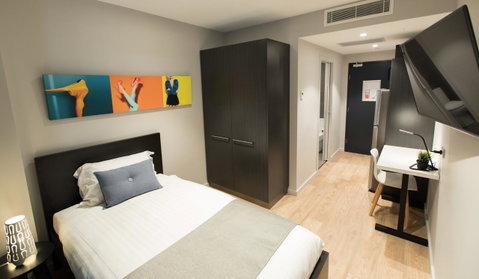 Studio 8 Residences - Adults Only - Kalgoorlie Accommodation 13