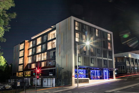 Studio 8 Residences - Adults Only - Kalgoorlie Accommodation 0