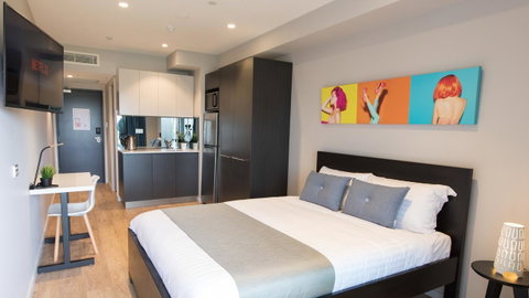 Studio 8 Residences - Adults Only - Kalgoorlie Accommodation 1