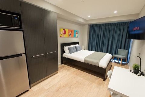 Studio 8 Residences - Adults Only - Kalgoorlie Accommodation 11