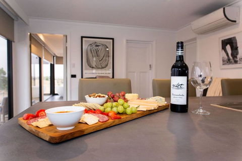 Belisi Farmstay Cottage - Kalgoorlie Accommodation 8