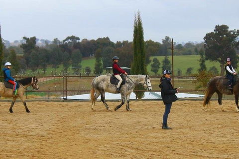 Belisi Farmstay Cottage - Kalgoorlie Accommodation 34