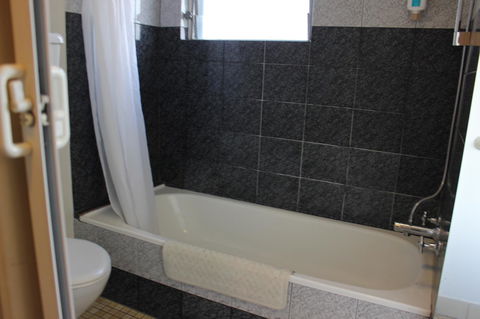 Hume Inn Motel Albury CBD - Kalgoorlie Accommodation 18