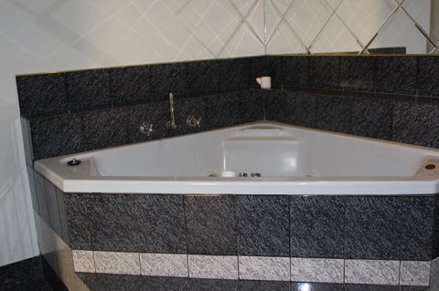 Hume Inn Motel Albury CBD - Kalgoorlie Accommodation 21