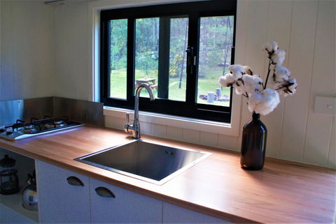 Christopher Tiny House - Kalgoorlie Accommodation 8