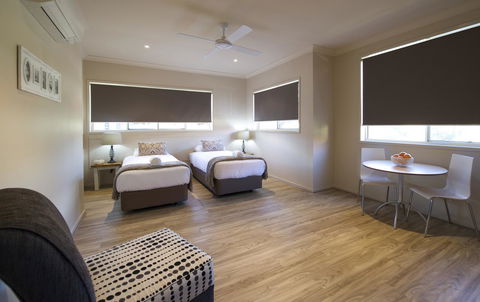Marty's @ Little Beach - Kalgoorlie Accommodation 21