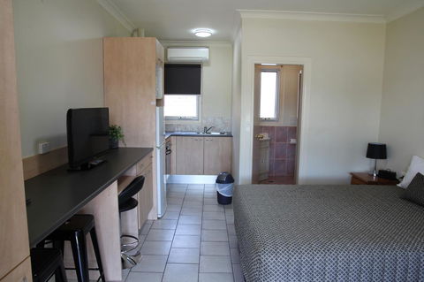Tumut Apartments - Kalgoorlie Accommodation 2