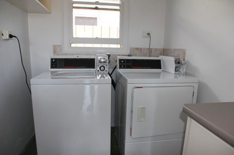 Tumut Apartments - Kalgoorlie Accommodation 21