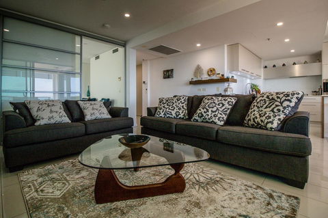 ZEN BY THE WATER - Esplanade Darwin Retreat - Kalgoorlie Accommodation 41