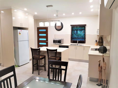 Darwin Beach Escape Holiday Home - Kalgoorlie Accommodation 8