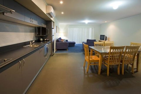 Corrigans Cove - Kalgoorlie Accommodation 7