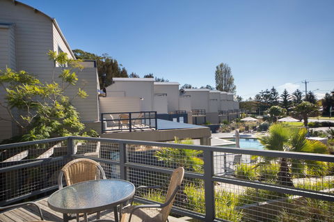 Corrigans Cove - Kalgoorlie Accommodation 3