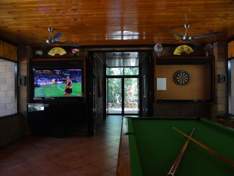 DARWIN'S SHADY ACRES RETREAT - Kalgoorlie Accommodation 16
