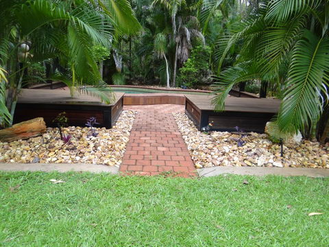 DARWIN'S SHADY ACRES RETREAT - Kalgoorlie Accommodation 10