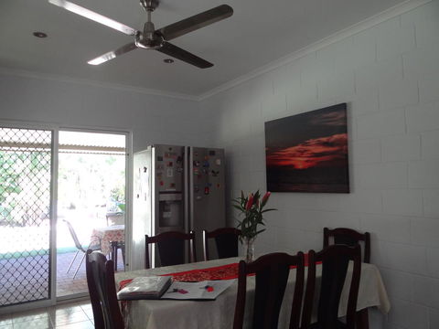 DARWIN'S SHADY ACRES RETREAT - Kalgoorlie Accommodation 25