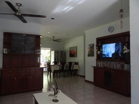 DARWIN'S SHADY ACRES RETREAT - Kalgoorlie Accommodation 20