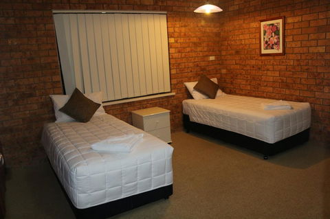 Golden Sands Motor Inn - Kalgoorlie Accommodation 5