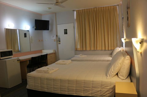 Golden Sands Motor Inn - Kalgoorlie Accommodation 25