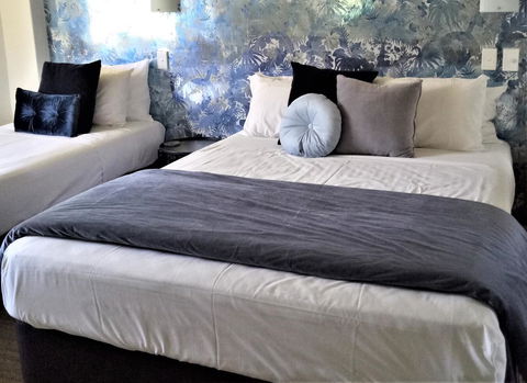 Arafura Blue - Kalgoorlie Accommodation 15
