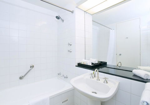Crowne Plaza Canberra, An IHG Hotel - Kalgoorlie Accommodation 25