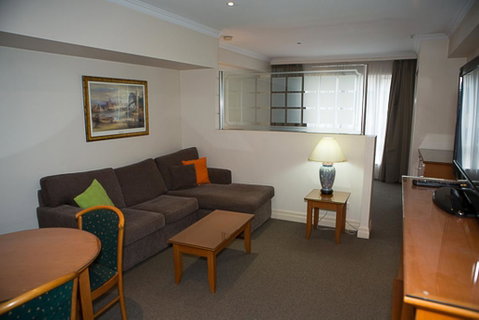Bond 512 - Kalgoorlie Accommodation 2