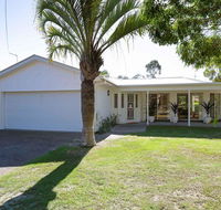 Bonito' 26 Bonito Street - pet friendly housewith aircon - Kalgoorlie Accommodation