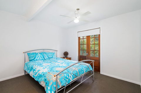 BONNY BEACH HOUSE - Holiday Accomodation With Pool - Kalgoorlie Accommodation 1