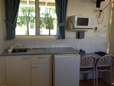 Bottle Tree Gardens Motel - Kalgoorlie Accommodation 3