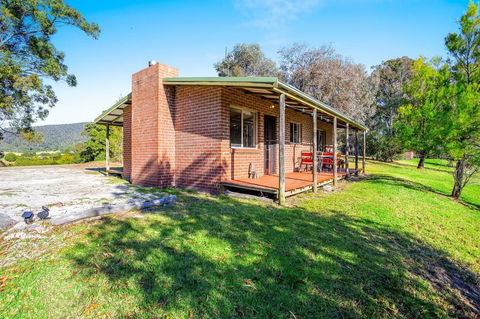 Braeside Cabin Two - Alphitonia - Kalgoorlie Accommodation 0