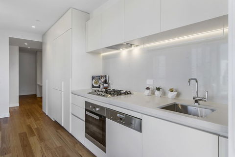 Brand New Luxury Pad In Shopping And Dining Mecca - Kalgoorlie Accommodation 2