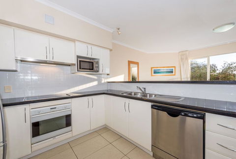 Breakwater 102 - Shoal Bay - Kalgoorlie Accommodation 3