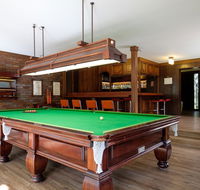 Brookfield Retreat - Large Holiday Home / Group Accommodation - Kalgoorlie Accommodation