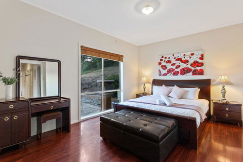 Bulla Hill Villas - Melbourne Airport - Kalgoorlie Accommodation 3